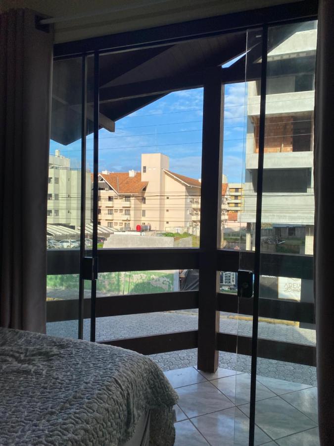 بومبينهاس Apartamentos Vo Lela المظهر الخارجي الصورة