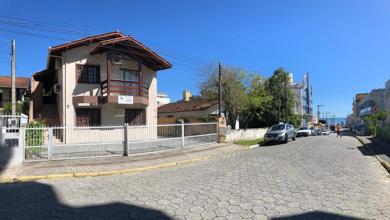 بومبينهاس Apartamentos Vo Lela المظهر الخارجي الصورة